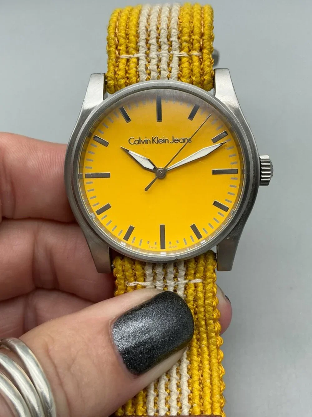 Calvin Klein Jeans Commerce Root Mens Watch Silver Tone Yellow New Battery